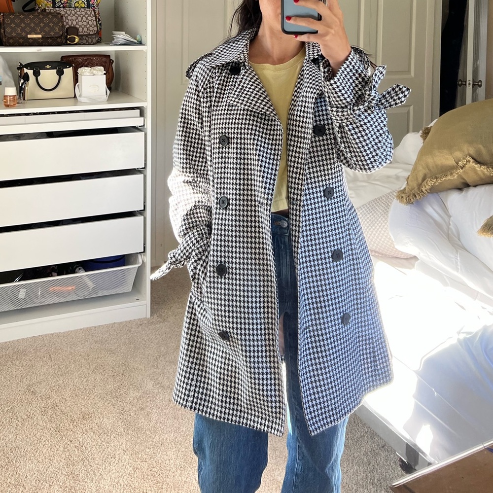 BCBG B&W Trench Coat